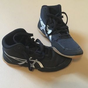 Kids wrestling shoes.